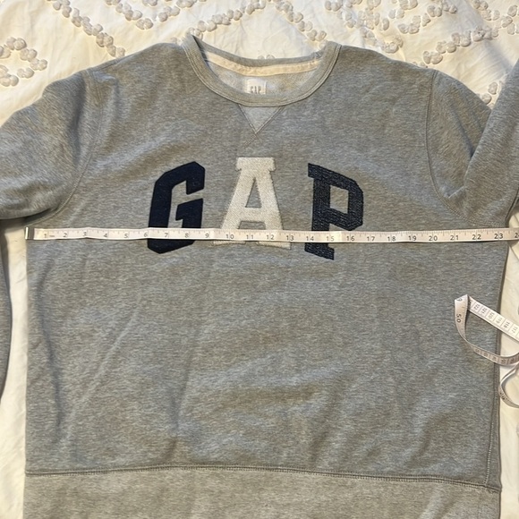 GAP Classic Crewneck Logo Sweatshirt in gray with blue and white letters, Large - Picture 6 of 11